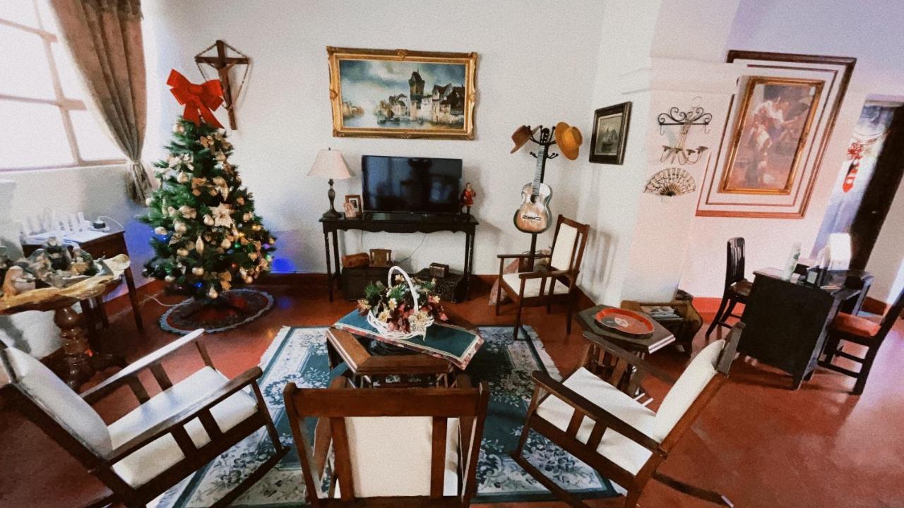 Hostal La Espanola Parras 파라스 데 라 푸엔테 외부 사진
