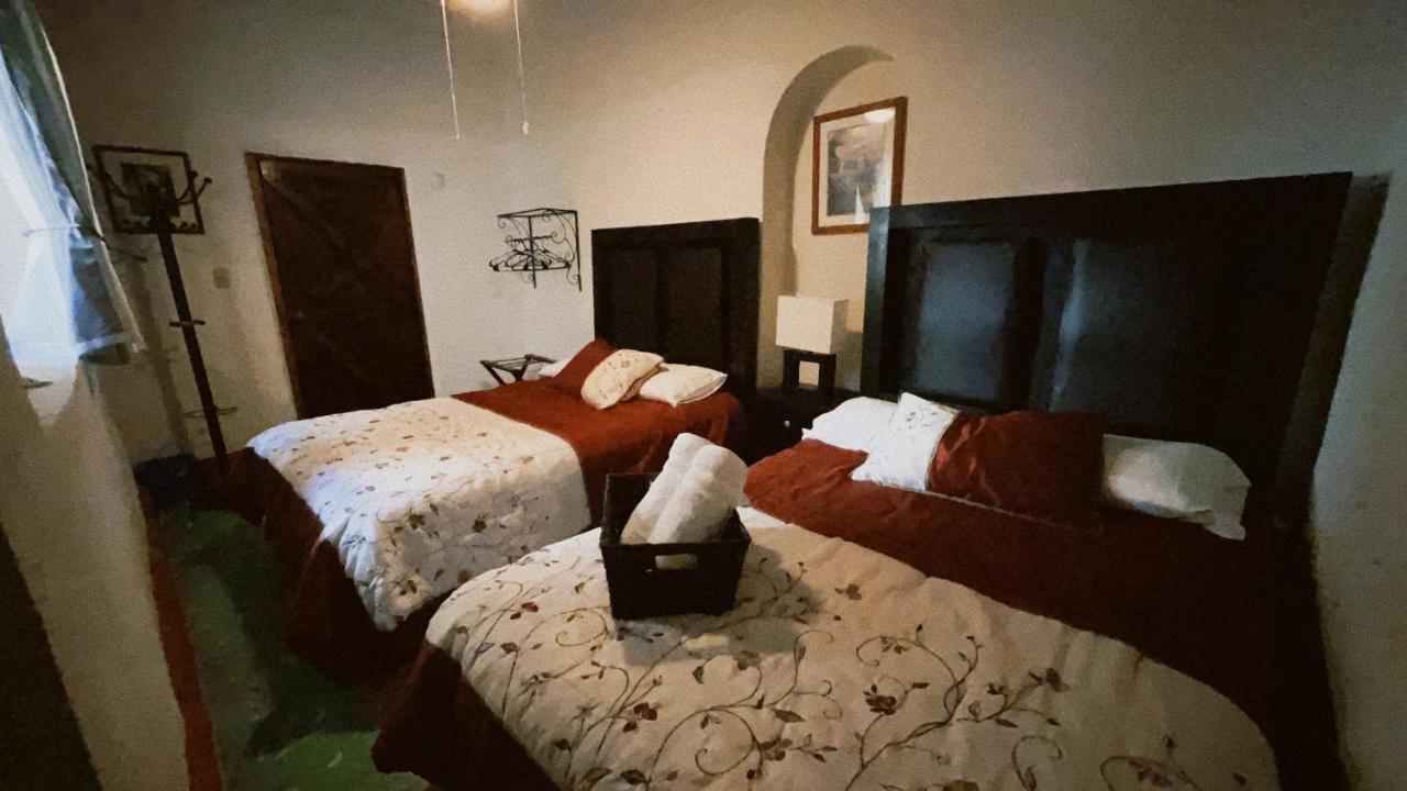 Hostal La Espanola Parras 파라스 데 라 푸엔테 외부 사진
